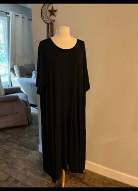 LOGO by Lori Goldstein black Tiered Short Sleeve Maxi Dress Size 3XP